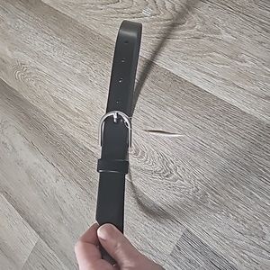 Banana Republic Leather Skinny Belt New With Tags